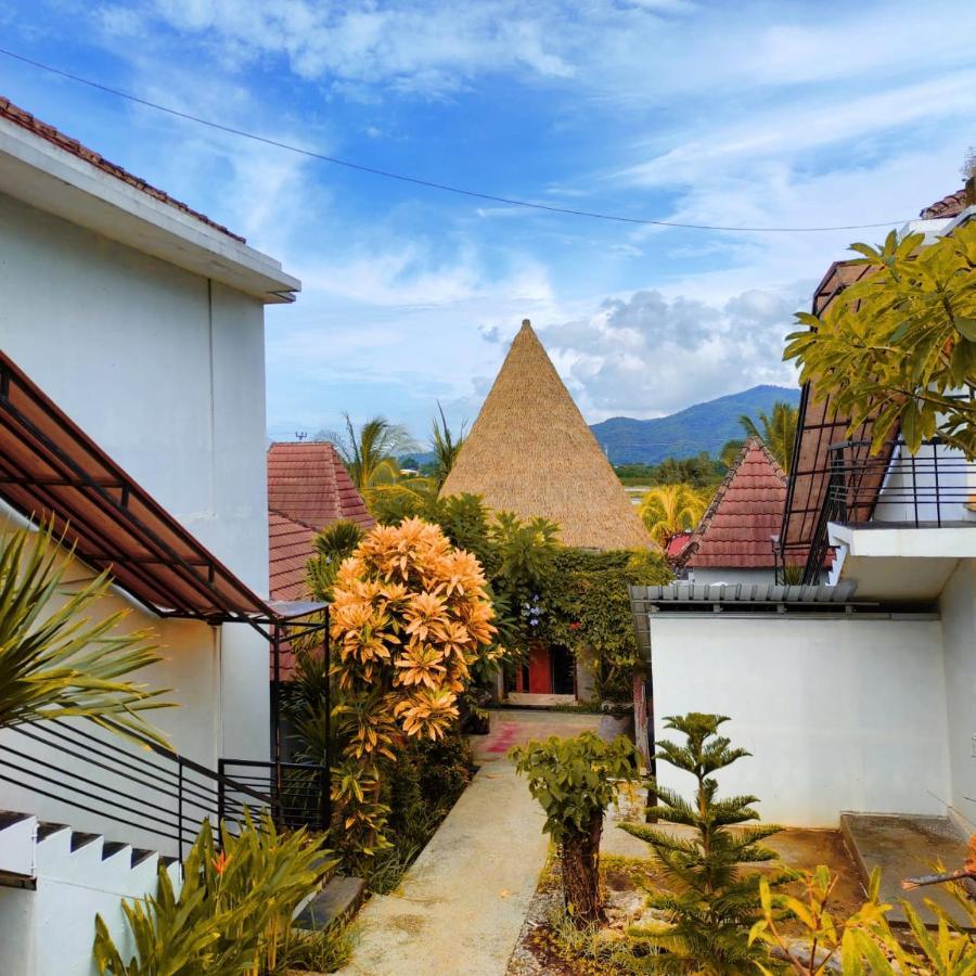 Exotic Komodo Hotel Labuan Bajo Buitenkant foto