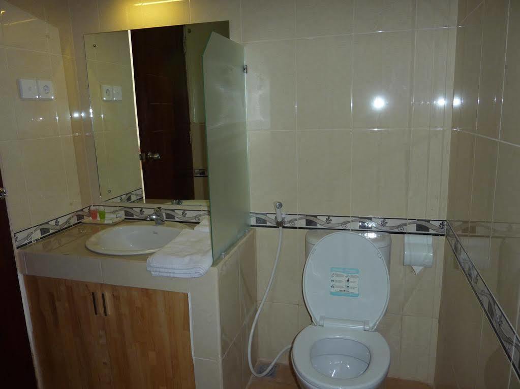 Exotic Komodo Hotel Labuan Bajo Buitenkant foto