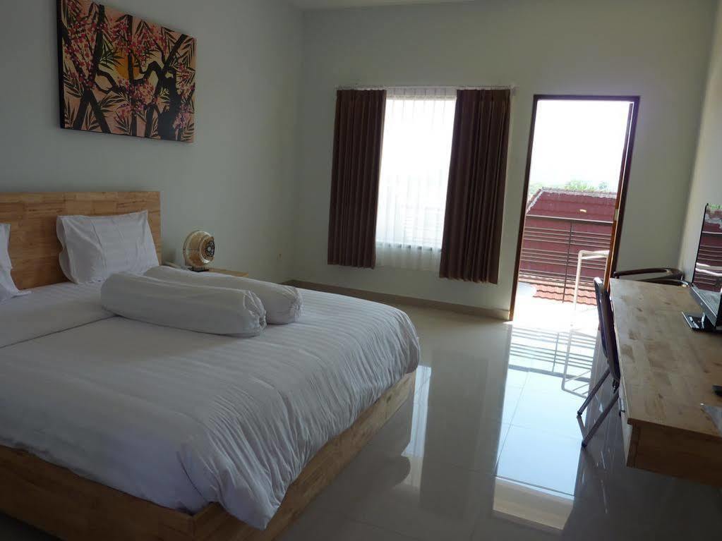 Exotic Komodo Hotel Labuan Bajo Buitenkant foto