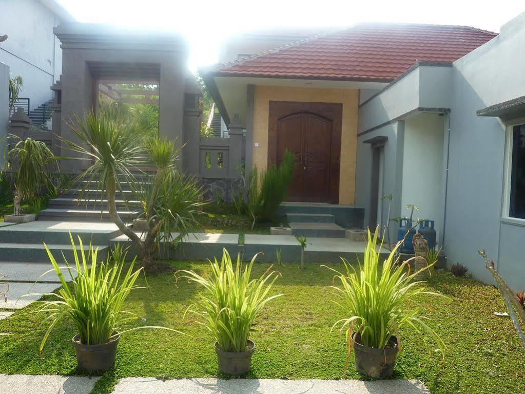 Exotic Komodo Hotel Labuan Bajo Buitenkant foto