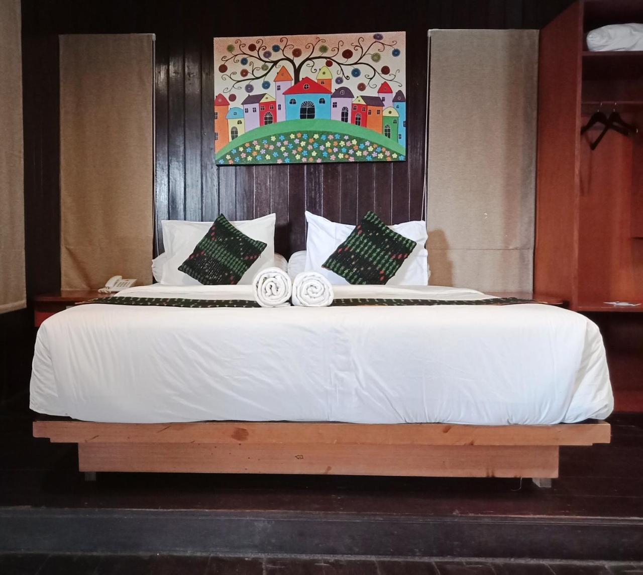 Exotic Komodo Hotel Labuan Bajo Buitenkant foto