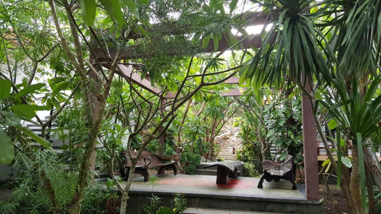 Exotic Komodo Hotel Labuan Bajo Buitenkant foto
